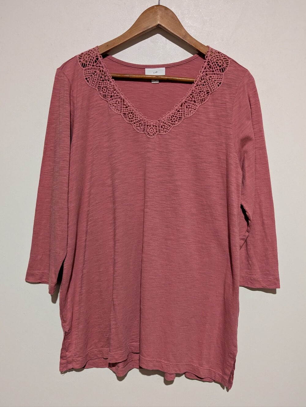 J Jill Womens Mauve Knit Lace Trim Pullover Top M Vee Neck